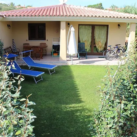 Semesterbostad Casadelfaro Con Giardino A Pittulongu 600metri Dalla