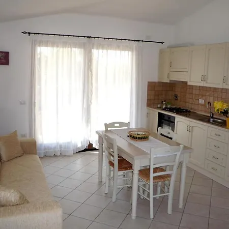 Semesterbostad Casadelfaro Con Giardino A Pittulongu 600metri Dalla *