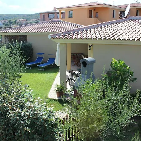 Semesterbostad Casadelfaro Con Giardino A Pittulongu 600metri Dalla
